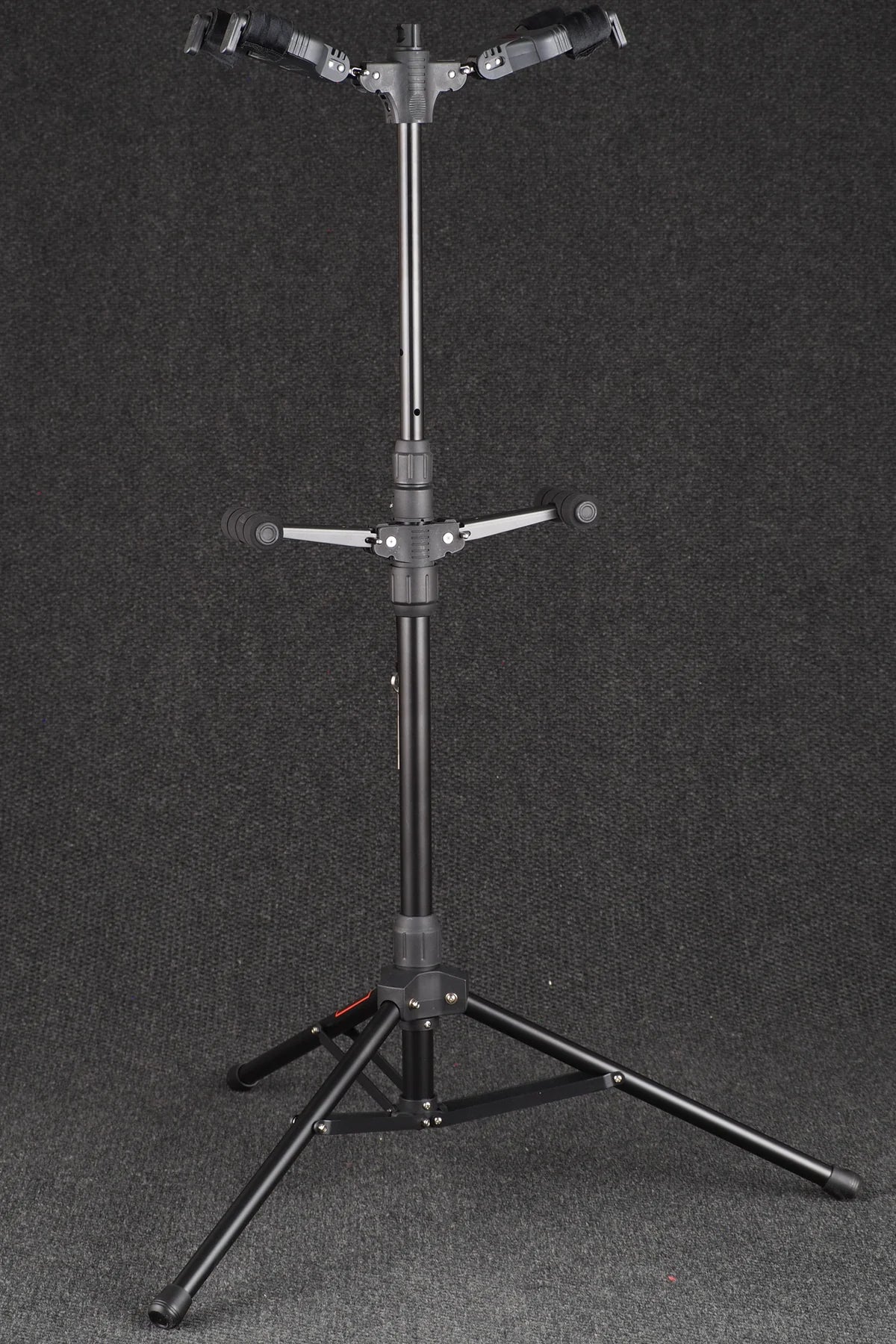 Pro-200 Dual Guitar Stand