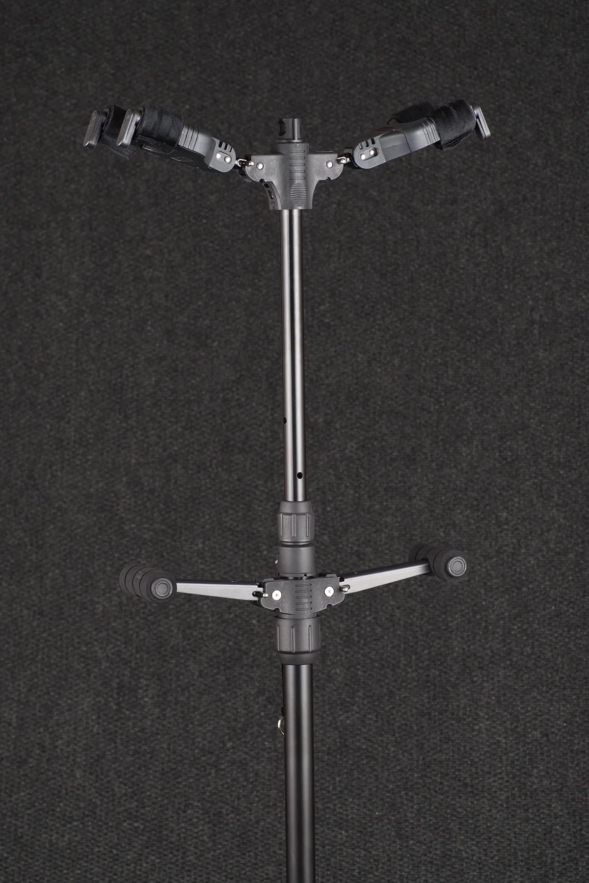 Pro-200 Dual Guitar Stand