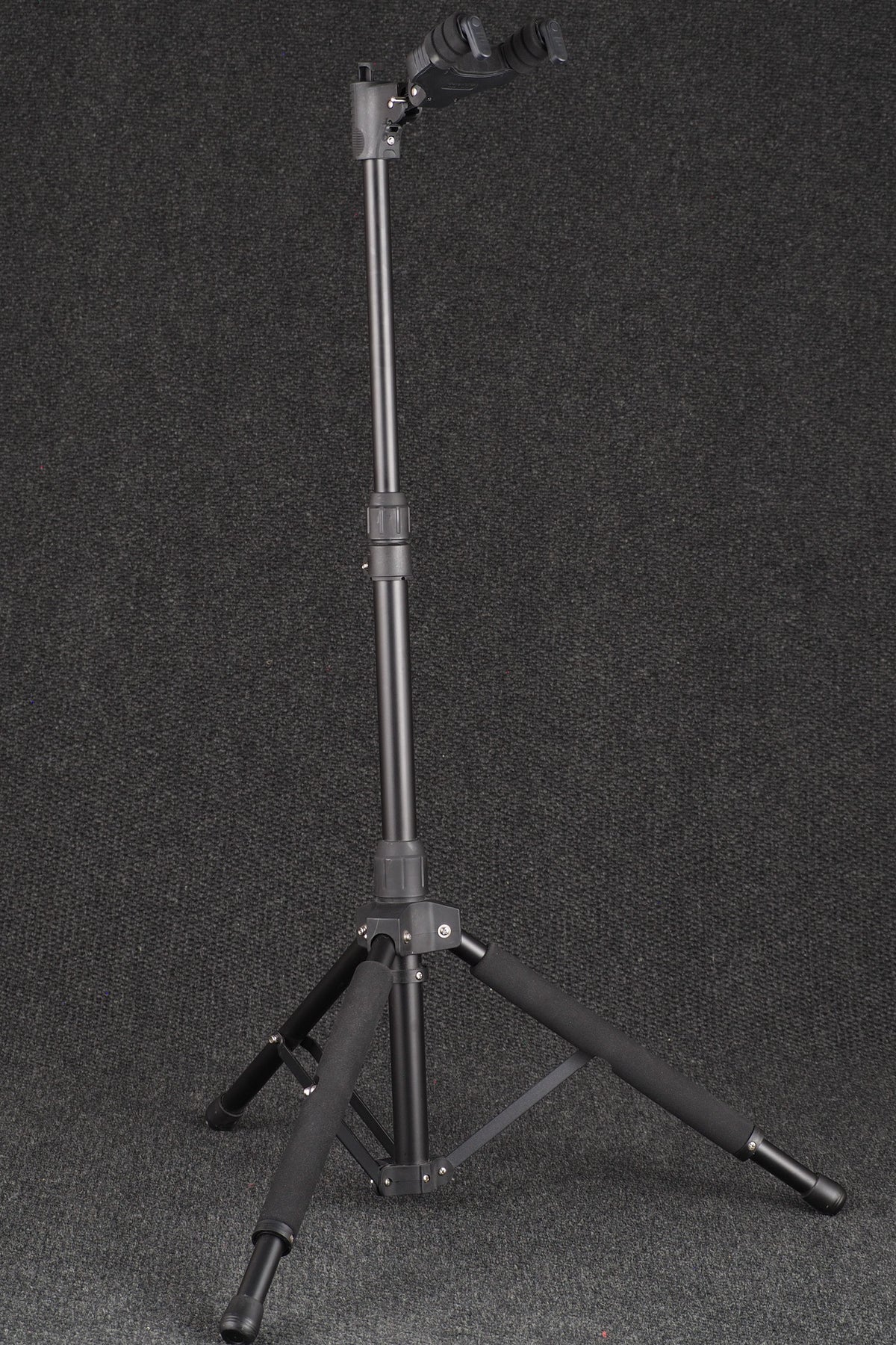 Pro-100 Guitar Stand